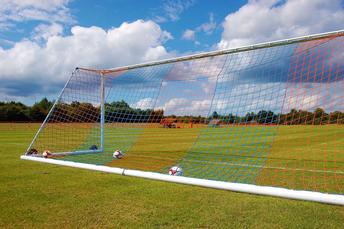 addlestonefc's tweet photo. Tomorrow we are back in league action V @Horsley_FC . 1pm kick off at Jubilee. Guaranteed free entry for the first 200 supporters...🤔. @Powercorltd #mayfairwecare #lynefc @SurreyEliteIFL https://t.co/vgRUtJeDBd