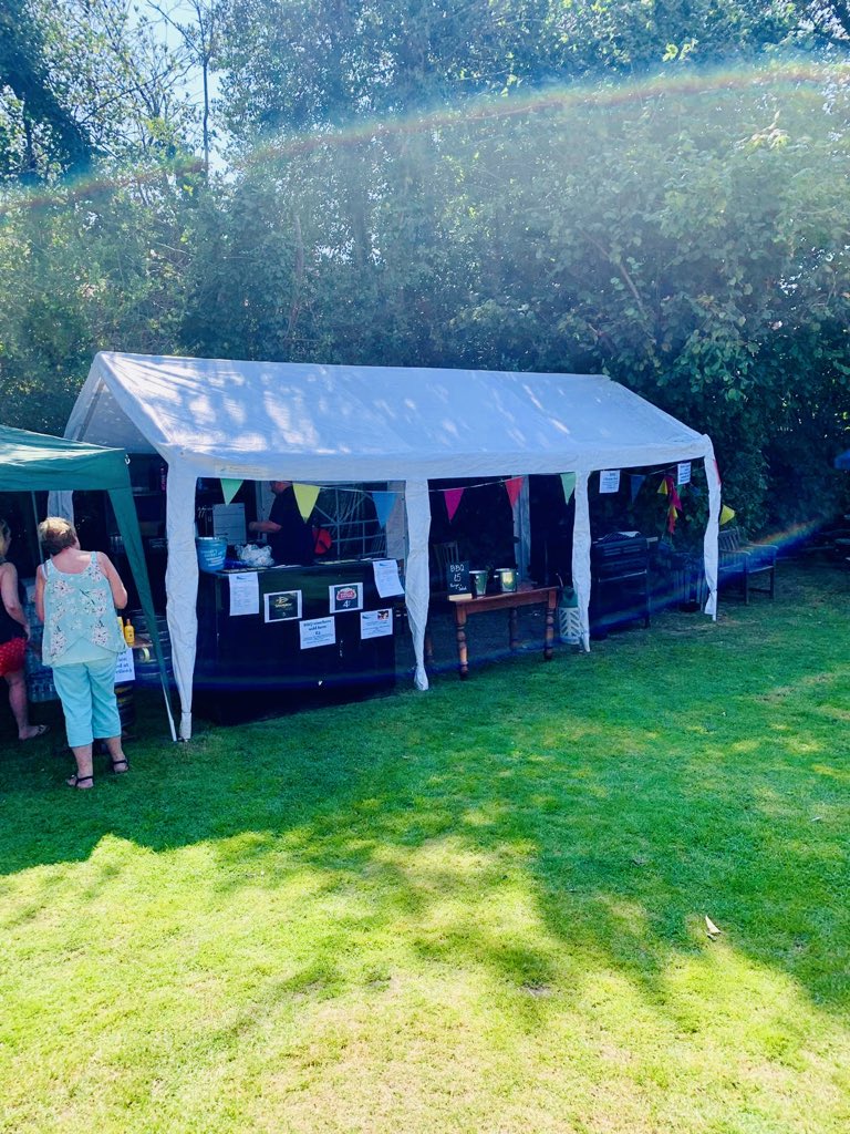 YorkRoadProject's tweet photo. The sun is out and we’re all ready to go at #Rowfest! ☀️💙
Come and join the party, with all proceeds supporting our work. #Woking #homeless https://t.co/vO7SXeZ349