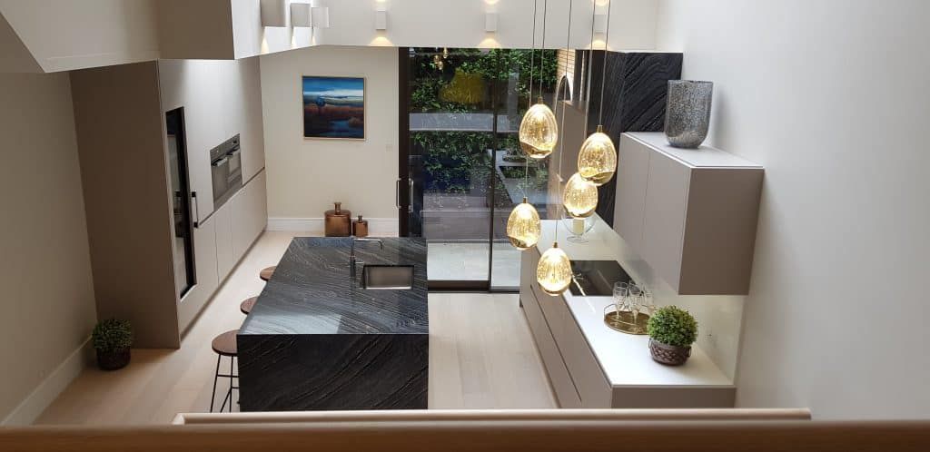 intervari's tweet image. This is a recent kitchen project we have completed. What do you think? Love it? Discover more about our kitchen designs and get in touch at:  buff.ly/2QJy3zH