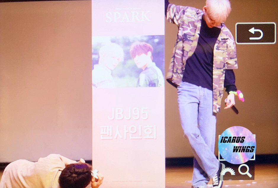 ailesdicarus's tweet photo. [PREVIEW]
190825 노량진 CTS 아트홀 팬싸인회
나 왜 폴라 없음..ㅠㅠ

#켄타 #KENTA #상균 #SANGGYUN #JBJ95 #불꽃처럼 https://t.co/Lpr3z81Lvn