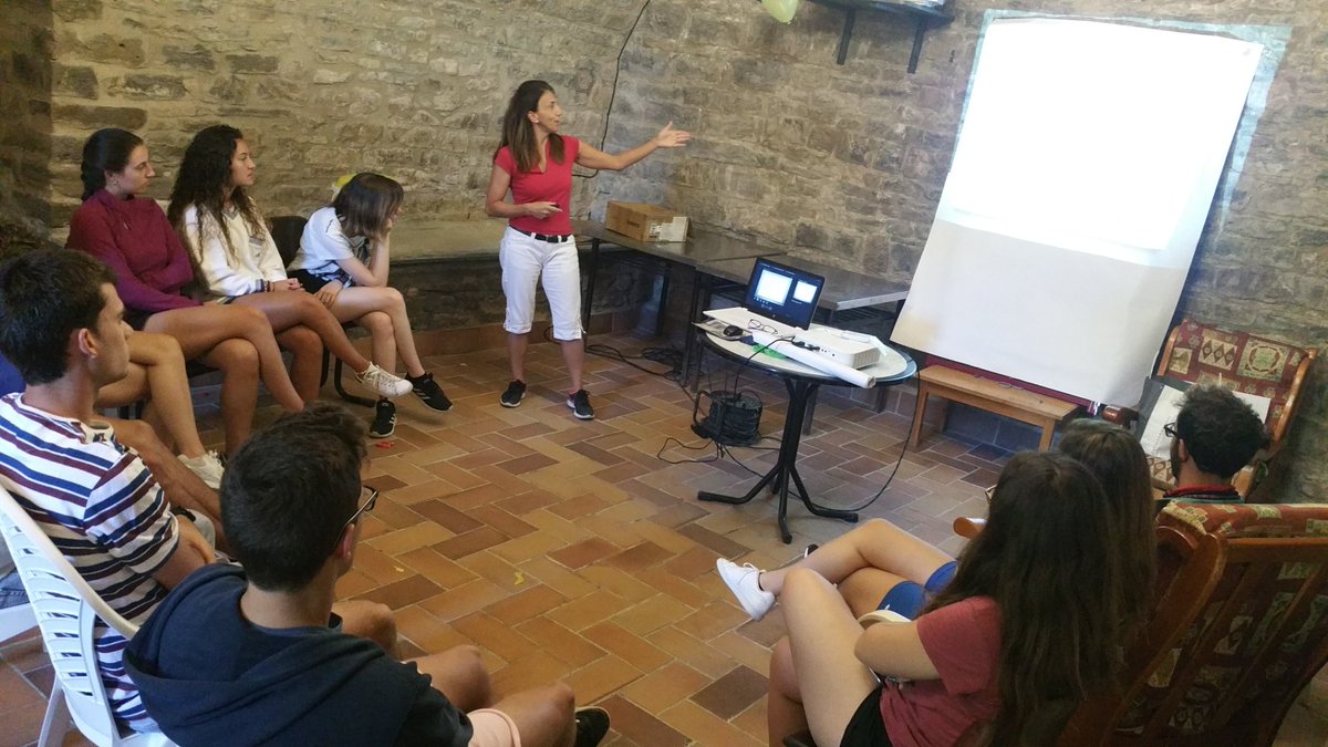 TrobadadAmics's tweet photo. Últimos ponentes de esta sesión intensiva #MATLSiempreenforma100 
Y evaluación  final (de esta parte). Esperando acabar en diciembre.
#VeranoSalesiano @FedMAIN @TrobadadAmics @ajbarasona @salesianosZAR @SalesianosSMX @SalesianosMZN https://t.co/XtcSnPmDBd