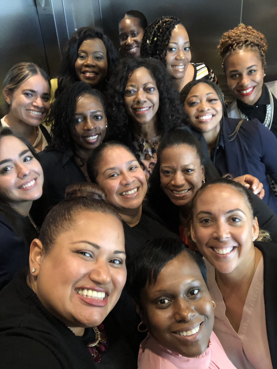CarlaGonzalez12's tweet photo. A little recap of last weekโs Women Who Influence Class ๐ฎ๐ปโโ๏ธ๐ฎ๐พโโ๏ธ. I definitely learned that I am a Women of Strength #Editingmycircle #TrueFriendsOnly https://t.co/a5RyfZ51fZ