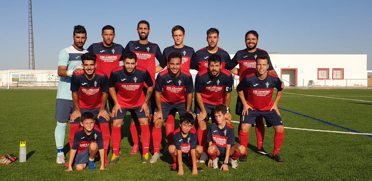 Amistoso 24-8-19

@CDUsagre 2-2 <a href="/udfornacense/">U.D.Fornacense</a> 

⚽️<a href="/angelsangor/">angel sangor</a>
⚽️<a href="/sanchez_mesut/">Sánchez S1Ö </a>

Empate en el último partido de preparación antes del inicio de liga. Buena reacción del equipo tras ir perdiendo 0-2.

Agradecer a la <a href="/udfornacense/">U.D.Fornacense</a> la visita y mucha suerte esta temporada!

#VamosCDU