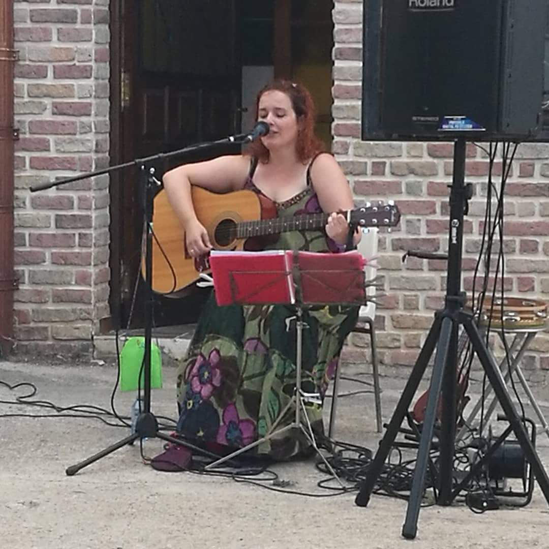Gaeliahfolk's tweet photo. Ayer en Fuentebureba. Musiqueando un poco 🎶🎶 https://t.co/QvSvwohfbF