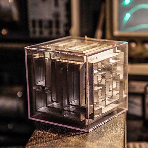 DOMANI (LUNEDÌ) VI FARÒ UNA SORPRESA...
p.s.
solo per gli amanti del brivido, gli altri vadano pure al mare...
#luomodellabirinto