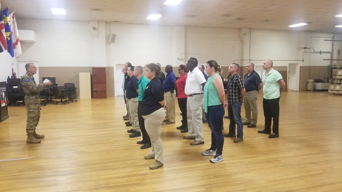 SCSGMOPS's tweet photo. CSM Ken Cabe and the cadre at the Francis Marion Reception Company held classes throughout the weekend for new recruits with instruction on basic #SCStateGuard operations, drill, rank structure, and putting together a "Go Bag" for deployments. #TrainedAndReady #SCSG https://t.co/znsxTZET87