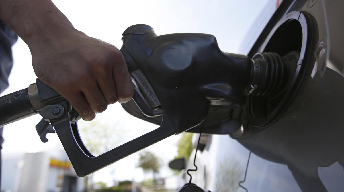 aldotcom's tweet photo. The first part of Alabama’s 10-cent fuel tax increase goes into effect Sept. 1. It is a 6-cent hike and expected to generate about $192 million during the coming fiscal year.

This is how the first such increase since 1992 will impact you: https://t.co/m13lJwERI3 https://t.co/eiQFYwdvpK