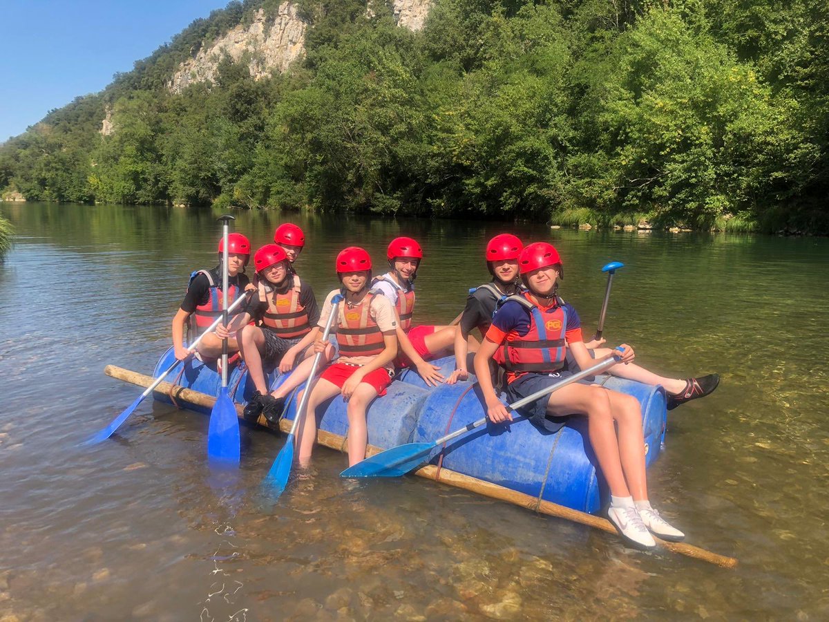 CHS_trips's tweet photo. Raft building #chsupdates #pgl https://t.co/RyxW9jPTaU
