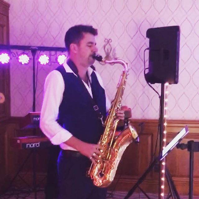 Karizma Wedding Band tweet media