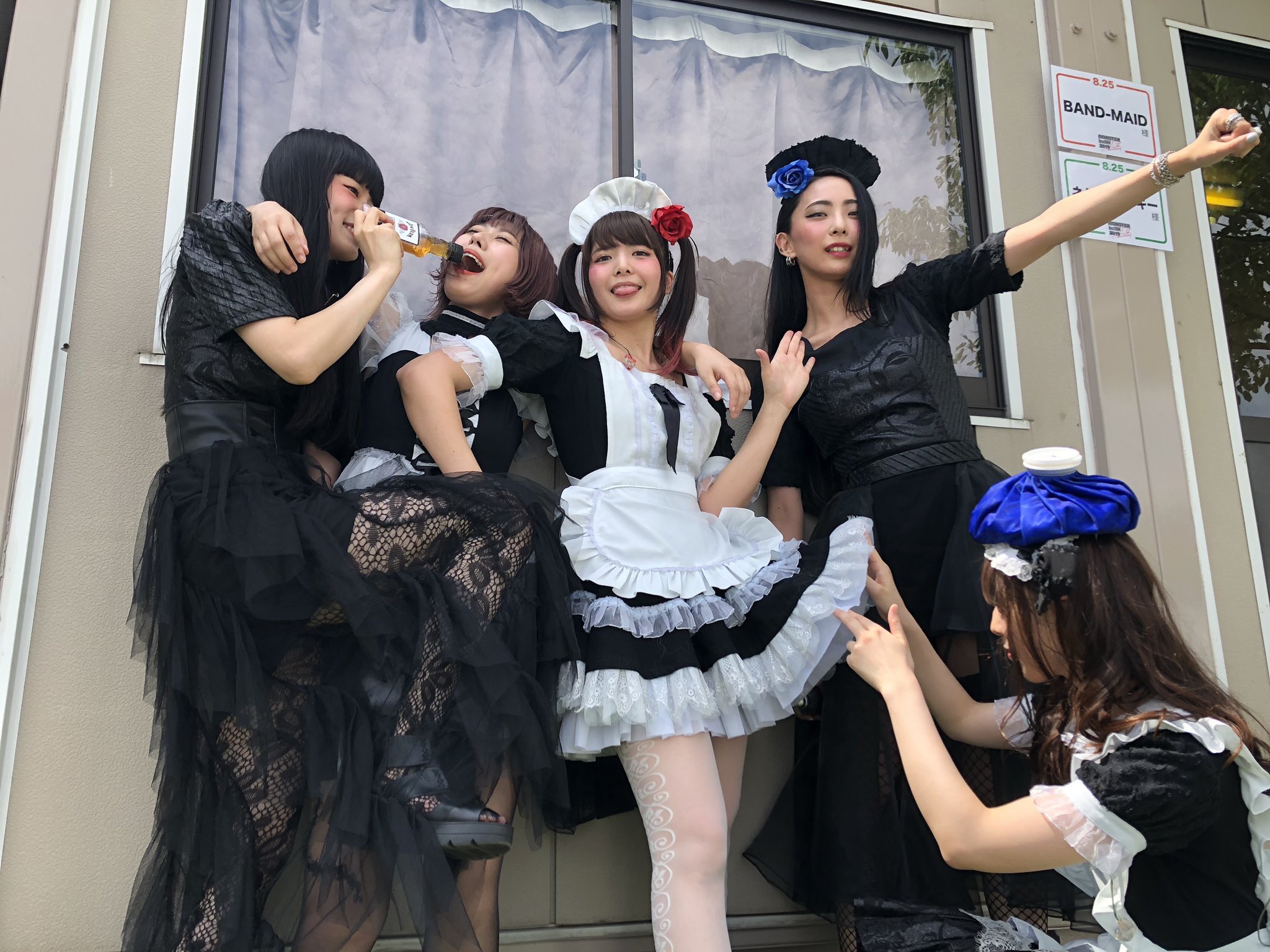 Skアンダル バンメさん フェスお疲れ様 オフショット写真 良い感じに狂ってて好き 褒め言葉 特にミサ みんちょ笑 W Bandmaid Monsterbash19 T Co Oek9znwtgu Twitter