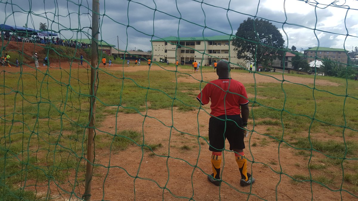 AmputeeTeam's tweet photo. The population is out to give us their support! Thank you Bamenda, thank you world. We wish us healing https://t.co/DNnxZ1Be2r