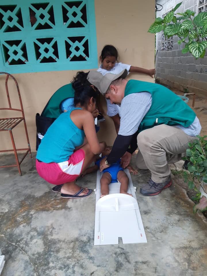 minsalossantos's tweet photo. Grupos de encuestadores y enfermeros de la Encuesta Nacional de Salud ENSPA siguen su recorrido por los diferentes lugares de la Provincia de Los santos.
Le solicitamos a la Población Santeña que nos apoyen día a día para desarrollar nuestra labor.
#Enspa https://t.co/akr7IdQ9QM