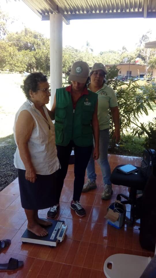 minsalossantos's tweet photo. Grupos de encuestadores y enfermeros de la Encuesta Nacional de Salud ENSPA siguen su recorrido por los diferentes lugares de la Provincia de Los santos.
Le solicitamos a la Población Santeña que nos apoyen día a día para desarrollar nuestra labor.
#Enspa https://t.co/akr7IdQ9QM