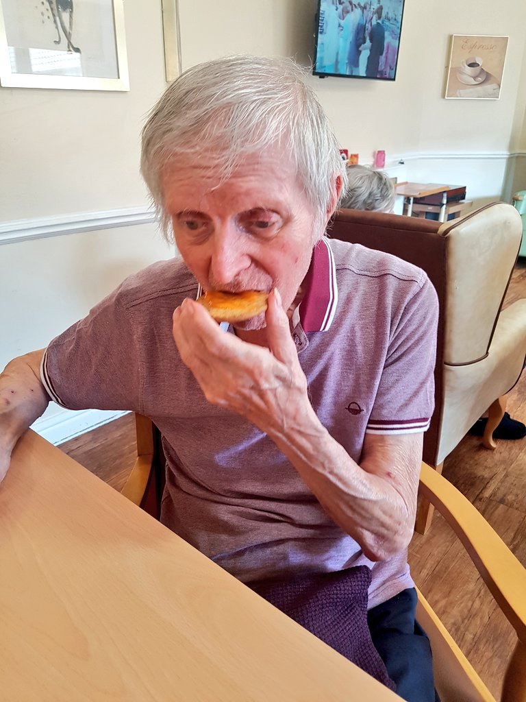 ElmTreeCourt1's tweet photo. The more we made the more we are #bakingbiscuits #hicaactivities https://t.co/ZzAhMZQ2JG
