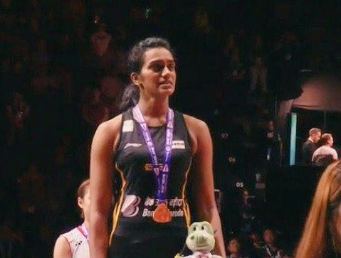 rajpalofficial's tweet photo. Indian flag at the top, Indian Anthem in the background. Thank you #PVSindhu for creating a history and making us proud🇮🇳🇮🇳✌🏻✌🏻 https://t.co/MxQWEg6Vmw