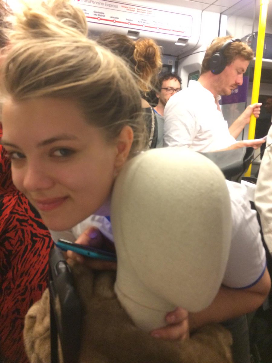 Das Stück tweet media