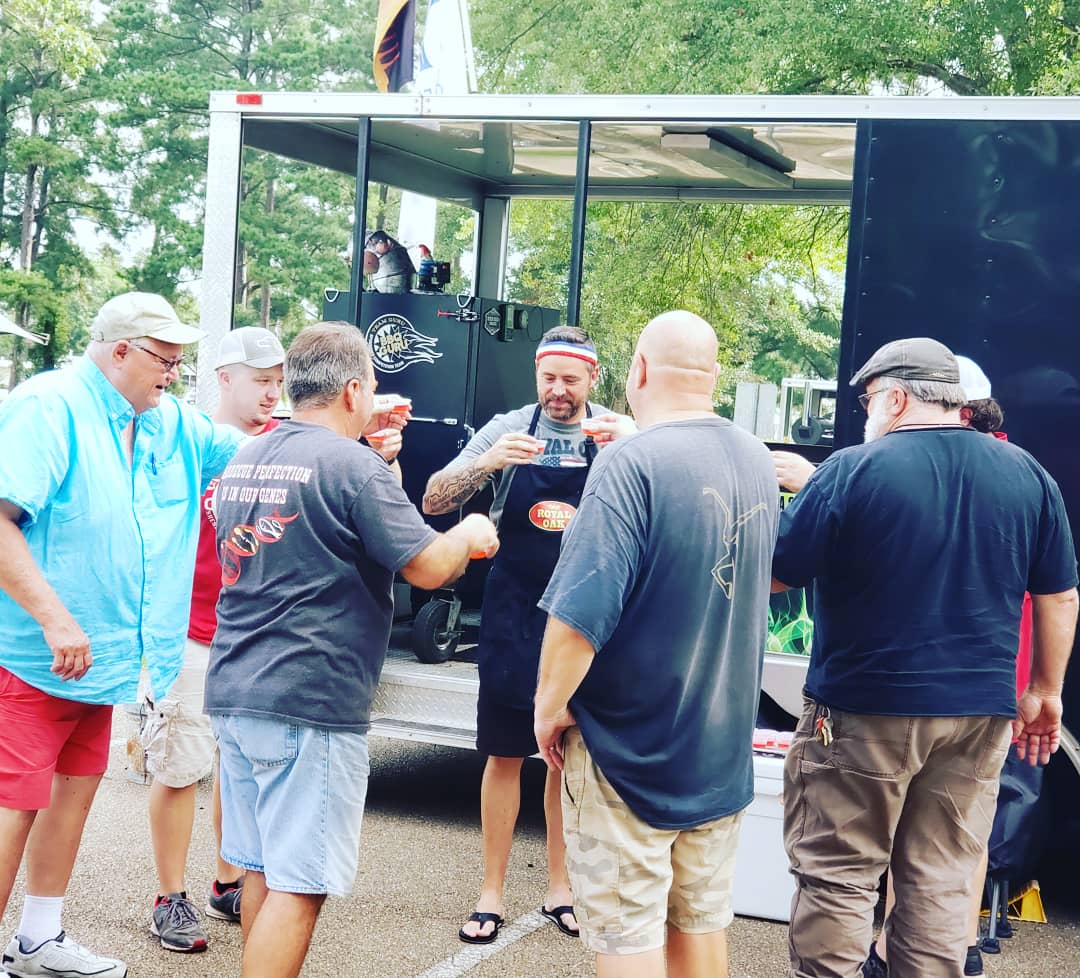 FergoliciousBBQ's tweet photo. Good luck errbody!
#jimbeamfire #bigred #ginjabombs #goodluckshot #9dueceduece #kcbslove #kcbs #BBQnation #bbqfamily https://t.co/d3k2ymyT3p