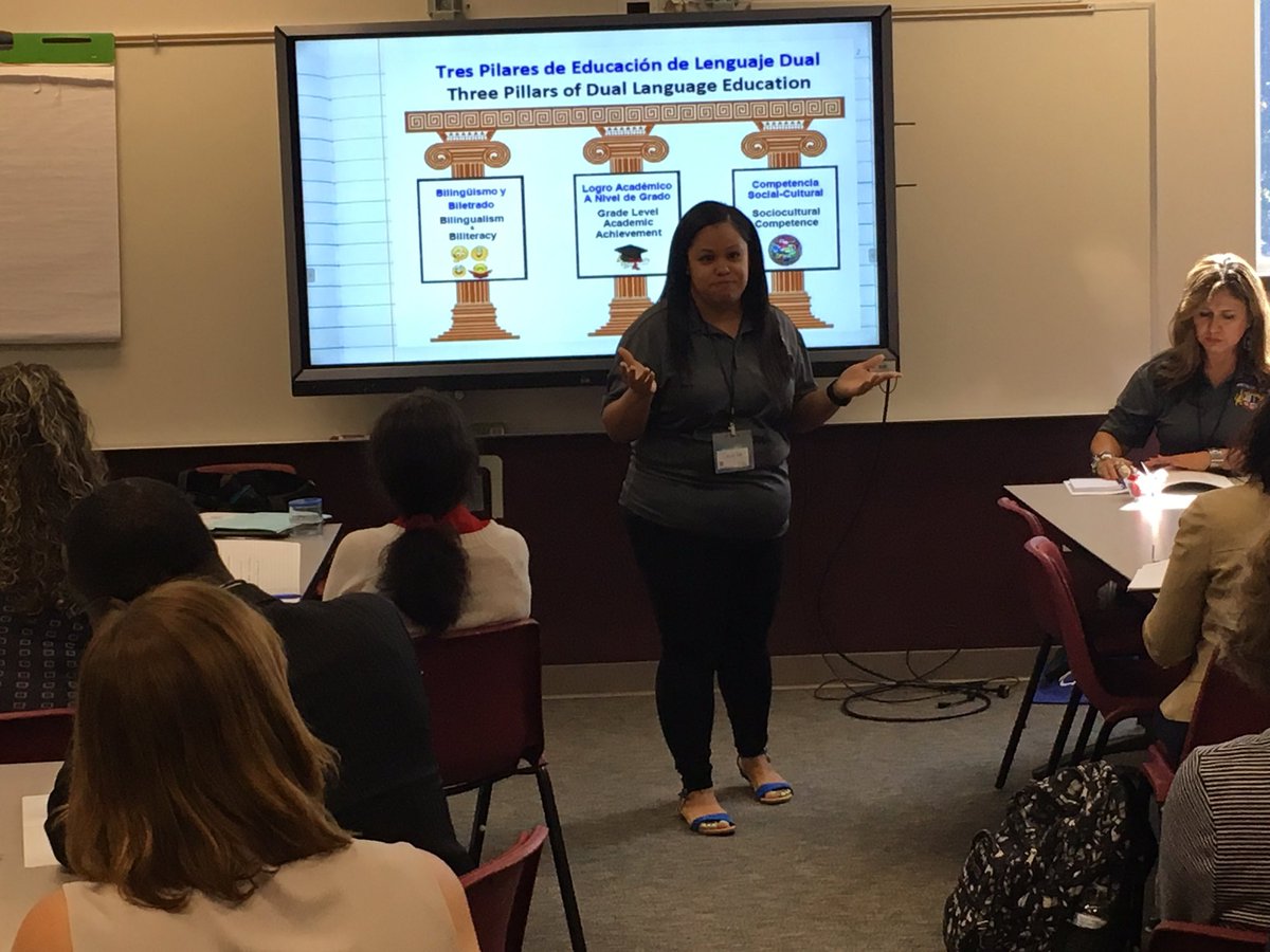 MrPayamps's tweet photo. The pride is indescribable. @DualUnidos had 3 teachers, 2 academic coaches, and 2 administrators selected to present at #gogadii2019. https://t.co/E61I59khyX