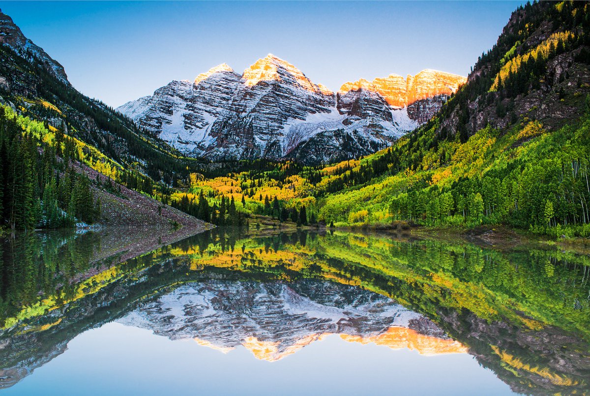 Happy 102nd Birthday to our National Park Service! ⛰️ 🎉 Our country's parks are absolutely beautiful, but it's important to remember to leave no foot print when visiting. Learn more about how to respect our parks and enjoy yourself at the same time: bit.ly/2Hg4FKM