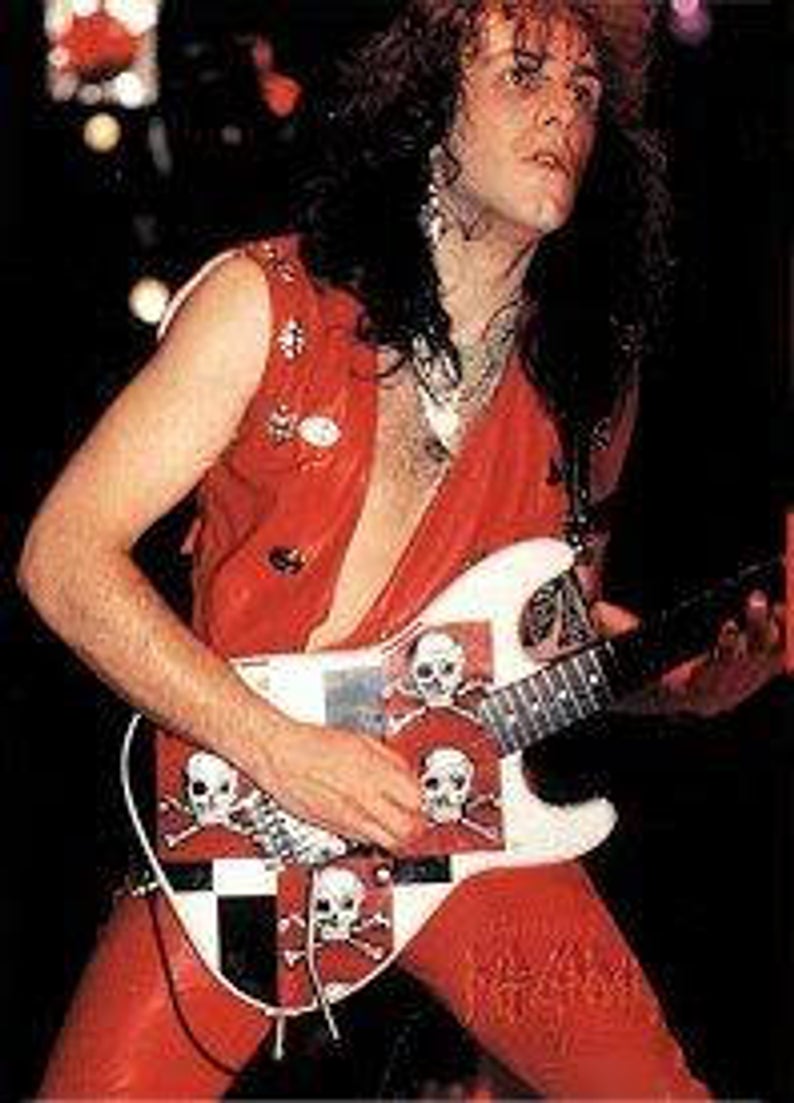 Happy Birthday to Def Leppard and former DIO Guitarist Vivian Campbell. He turns 57 today. 