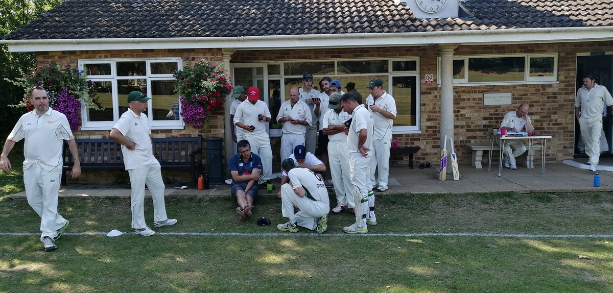 #Ashes has officially stopped play <a href="/Warfieldcricket/">Warfield CC</a> <a href="/PG_cricketclub/">Pinkneys Green CC</a> #bbccricket