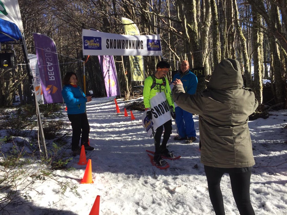 olimpopro's tweet photo. Omar Pineda triunfa en los 10K #SnowrunningPatagonia 1:37:03 https://t.co/hg9ILwQ3BO