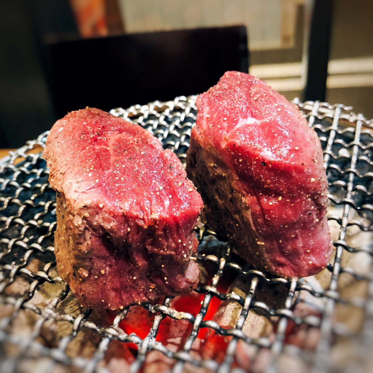 ミスター焼肉 秋葉原 亀戸 ８月２９日は年に1度の 焼肉の日感謝祭 です ぶ厚い3兄弟 タン ハラミ ヒレ が 1組1皿限定ですが 半額でのご提供となります 全てはお客様の笑顔のために ヒレ 焼肉の日 Tokyogiants ミスター焼肉 ぶ厚い3兄弟