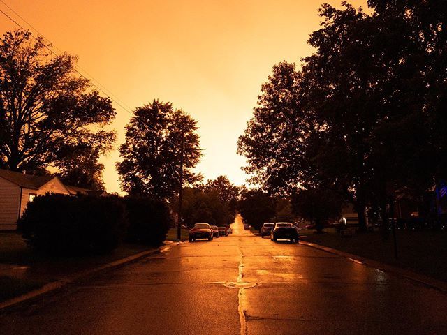 EpochPhotograph's tweet photo. Today’s weather reminds me of another rainy day I’ve been meaning to post a memory of. No filter, it was actually just this orange. https://t.co/00QVlTQInZ https://t.co/S1iq3cNLH9