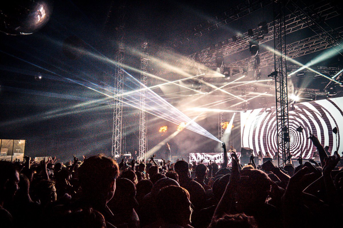 southwest4's tweet photo. The only way to shut down the #RTRNIIJUNGLE stage ๐ฅ @chaseandstatus killed it ๐จ #SW42019 https://t.co/M9QDawz1mY