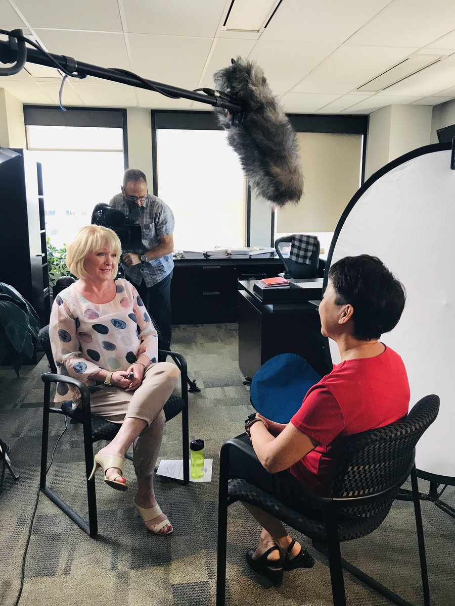 WOVEdmonton's tweet photo. She calls herself The Accidental Leader. But others have always seen the potential in Dr. Verna Yiu. From respected pediatric specialist to CEO of Alberta Health Services, watch her story TONIGHT on Global News Hour at 6. #globalnews #womanofvision @GlobalEdmonton https://t.co/QePbAW8sv5