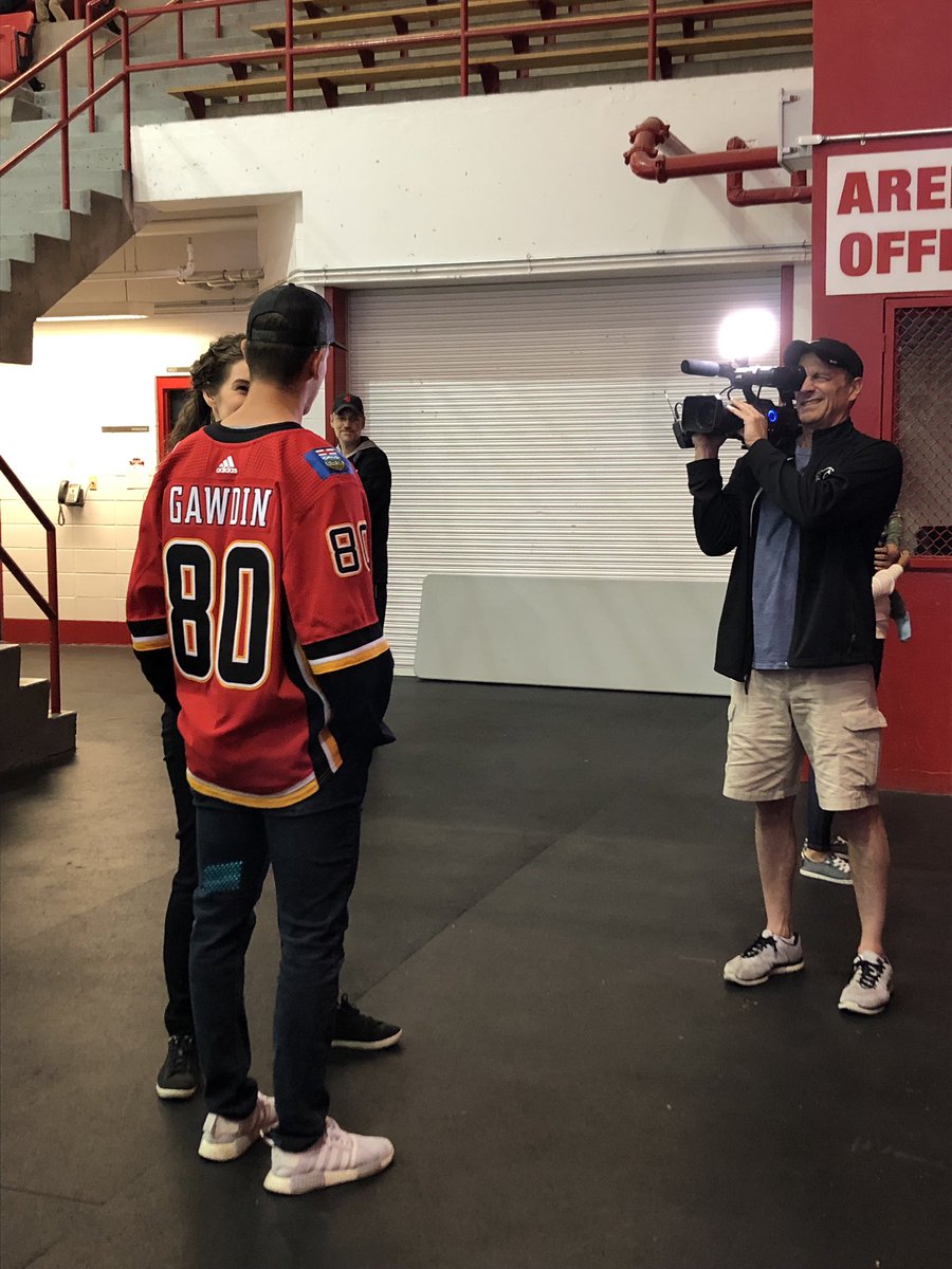 SAIT_Trojans's tweet image. Pretty cool to have @NHLFlames prospects Glenn Gawdin and Andrew Nielsen at Trojans Arena to help out at the @FlamesFdn @SportChek #DevCamp19...