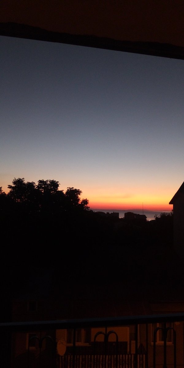 Hln2215's tweet photo. Günün İlk Işıkları🌥️ https://t.co/tTpK4unZxH