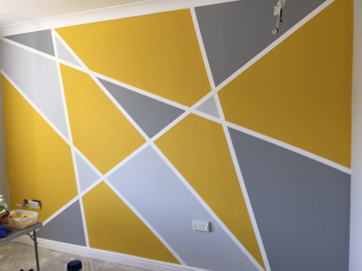 beckysmith995's tweet photo. I made a wall in our apartment look like how it’s done on Pinterest and I think it’s a prouder moment than even becoming a home owner... #pinterest #geometricwall https://t.co/piF6QXB7es