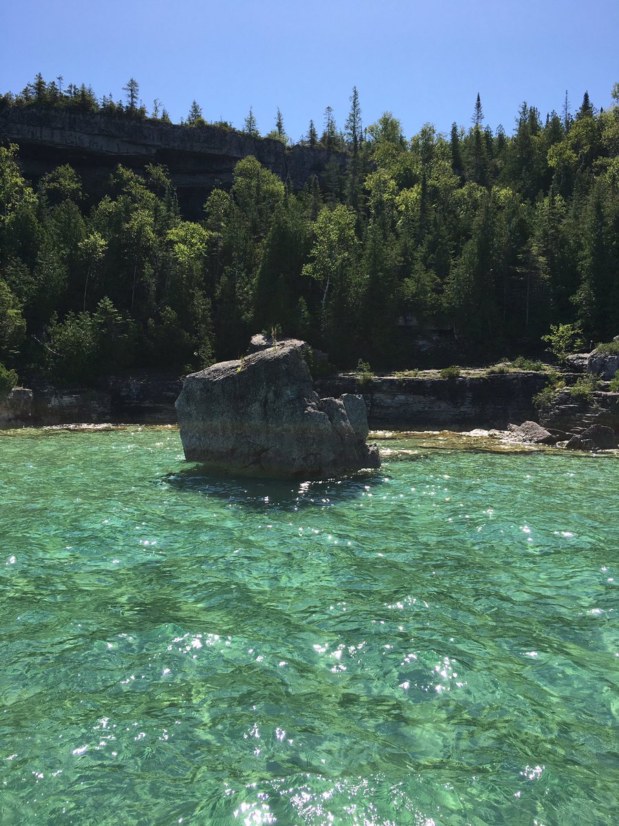 crystalmackay4's tweet photo. Our day at #FathomFive National Park on the @BrucePeninsula_ First time seeing it by boat. Great tour thanks to #Tobermory Wave Tour. https://t.co/82miC5LbpM