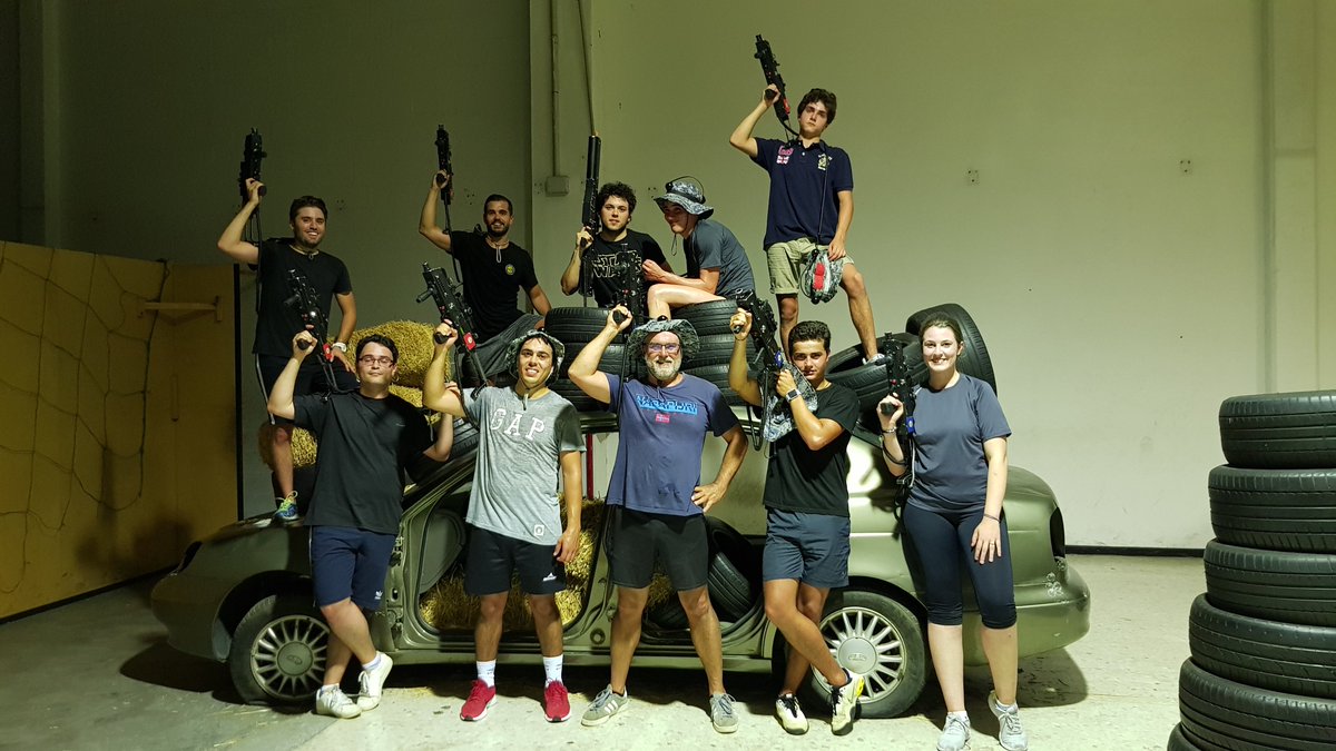 CorLaserCombat's tweet photo. Se termina otra semana de mucha guerra, os esperamos a partir del martes con las pilas recargadas.
Recordad que aunque no estemos podéis reservar en la web para las batallas abiertas (https://t.co/sIWrvYCNHe) 
#lasercombat #ociocoruña #actividadesengrupo #coruñalasercombat https://t.co/RPrQeuOVE2