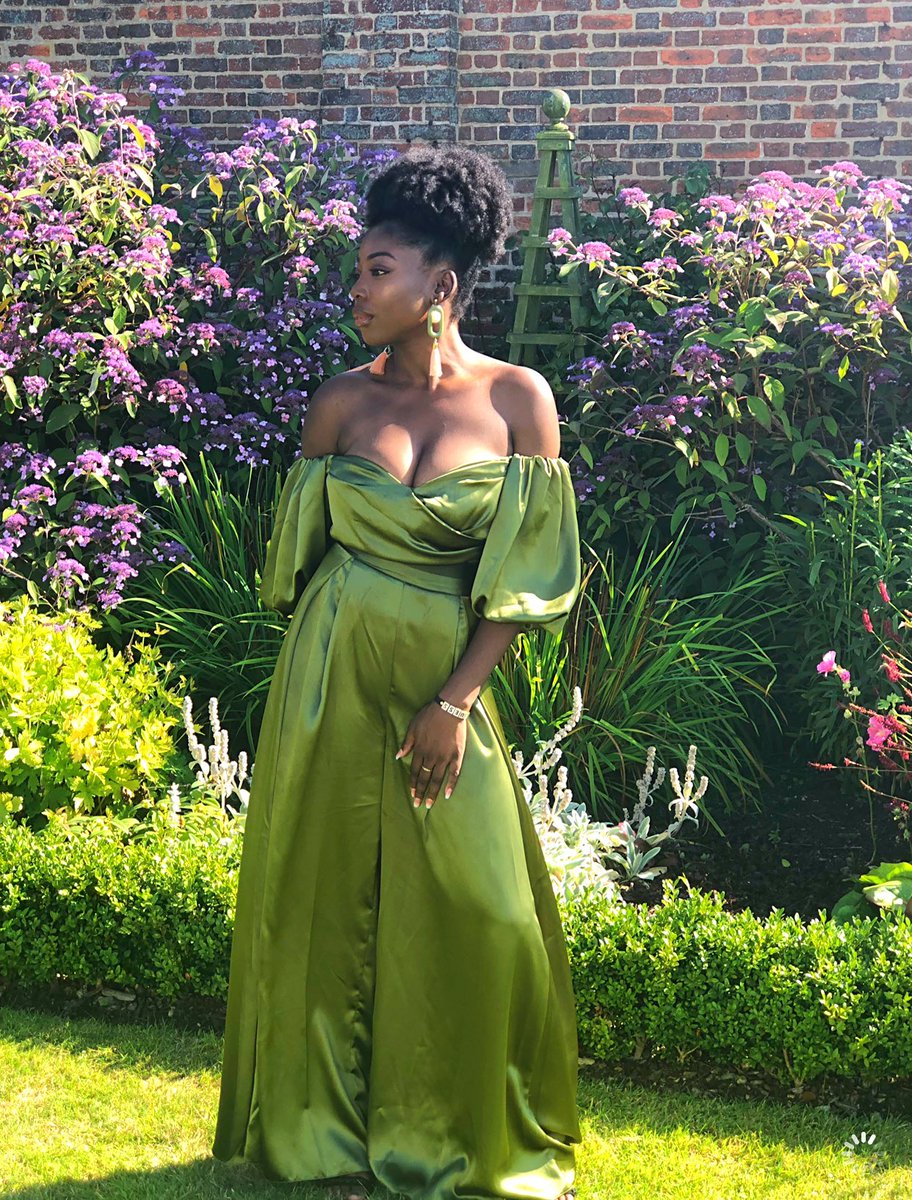 4CChronicles's tweet photo. Blossoming where I’m planted 💐 

#naturalhair #4chair https://t.co/QkpEidsBnN