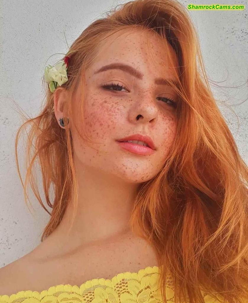 “Like and retweet if you love her! #freckles #redhead #redhair #ginger #fre...