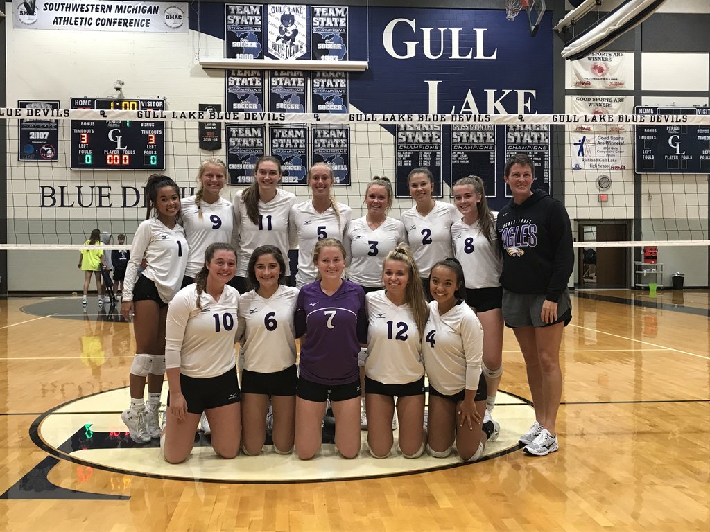 Schoolcraft Varsity Volleyball goes undefeated (10-0) this weekend.  They were the Gull Lake and Western Michigan Christian Invitational Champions!  Great job ladies!