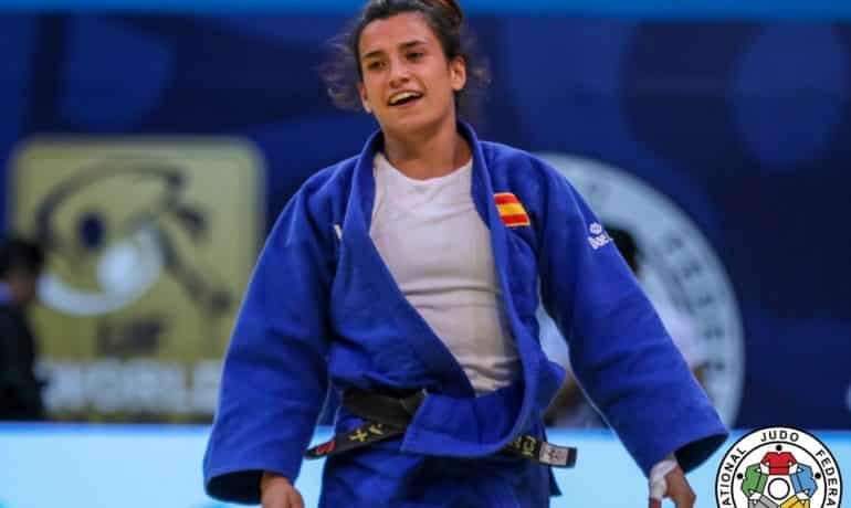 Tomorrow is the turn for 52 and 66 weight classes. For our team we have really brave competitors. Come on!! We are with you!!

52 kgs: <a href="/anaperezbox/">ana perez box</a> and #AmandineBuchard

66 kgs: <a href="/Dani_p9/">Daniel Pérez Román</a> and #WanderMateo