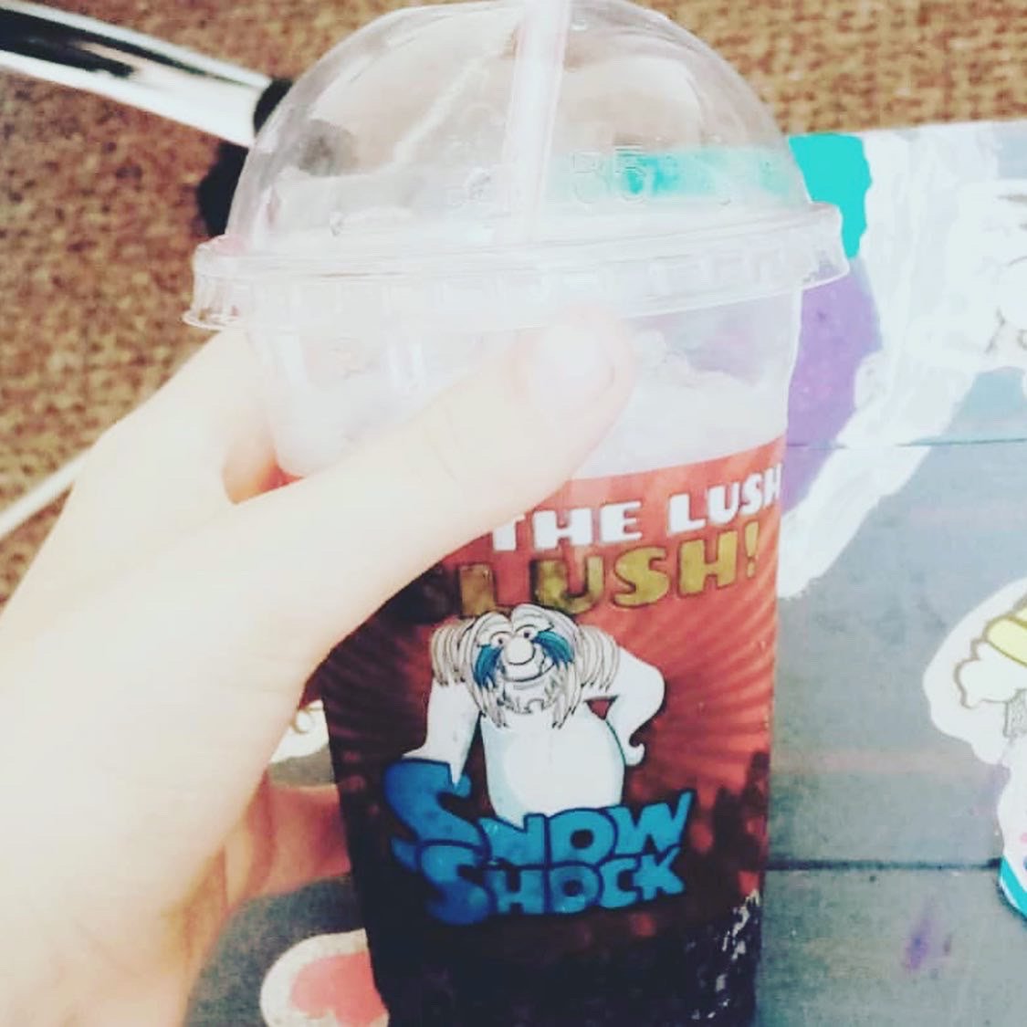 Don’t forget to order online for delivery Wednesday this week 😊🥤
snowshock.com/slush-syrup/
