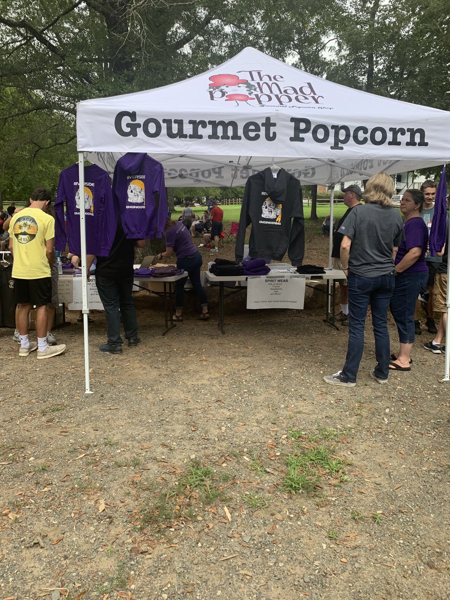 RiversideDPSNC's tweet photo. #RHSEngineering welcomes the @PLTWorg Engineering students into the 2019-2020 school year with their annual picnic! Welcome new Pirates and welcome back to our returning Pirates 🏴☠️💜 #ItsAGreatDayToBeAPirate #PerfectWeather #PiratePride https://t.co/GbEJNbzILT