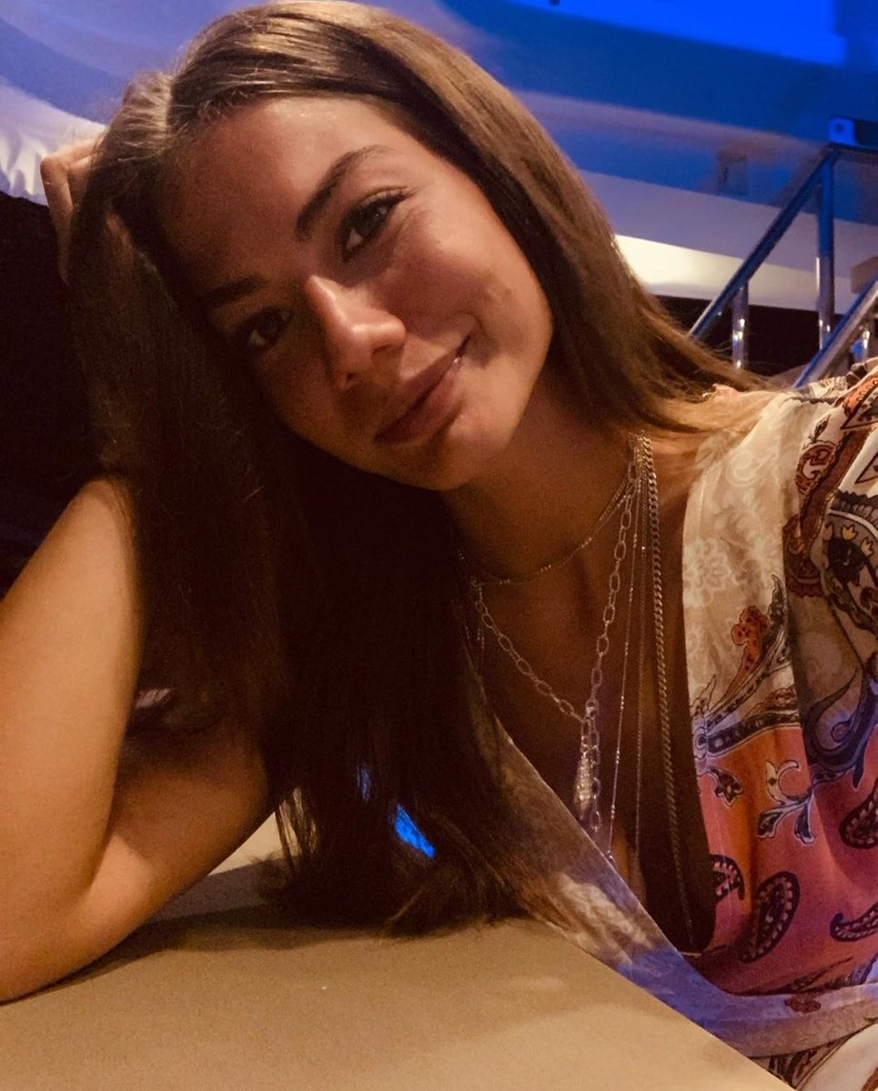 Güzelliğine söylenecek söz yok #DemetÖzdemirÇünkü