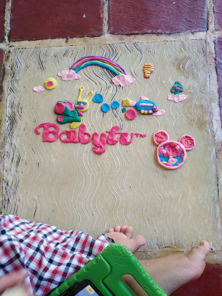 alemarie04's tweet photo. Desde tempranito a jugar con la plasticina. Una pequeña muestra del arte de Ámoz. Lo piden seguir en https://t.co/0QN8Cu0l4G

 #clay #claysculptor #plastilinarte #plastilina #plasticina #clayart #claylove #claysculpture #art #claylogo #babytv #ohtoodles https://t.co/onRTkYc15V