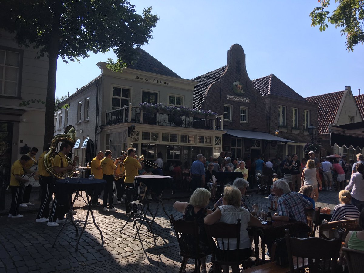 BgmOirschot's tweet photo. In Oirschot was het vandaag volop genieten tijdens Jazz in Oirschot. Alle ingrediënten waren aanwezig om er een sfeervol, gezellig en muzikaal feestje van te maken. https://t.co/wwhxR6q5G9