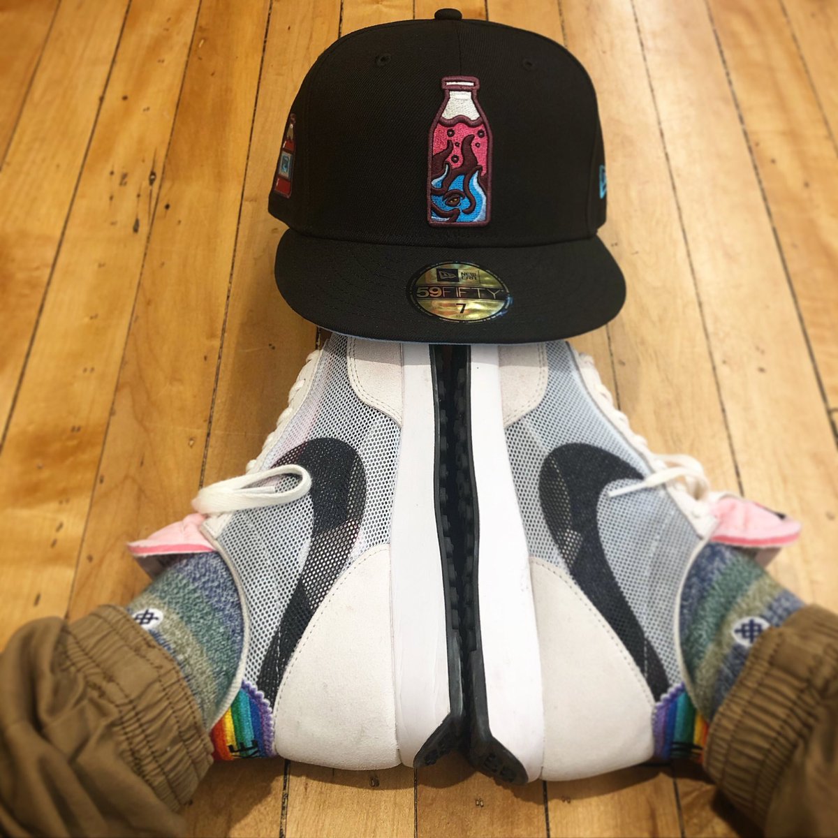 jaylaw22's tweet photo. 🥛 x 🐙
#kicksandfits #kicks #kotd #hotd #fotd #teamfitted #hatgame #dionicbrand #milktoronto #neweracap #59fifty #nike #betruenike #niketailwind79 #stancesocks #flyyourownflag #committedtothefitted #ladiesrockfitteds #kicksandcaps #speakwithyourcap #uhc18 https://t.co/eDylwLLXVK