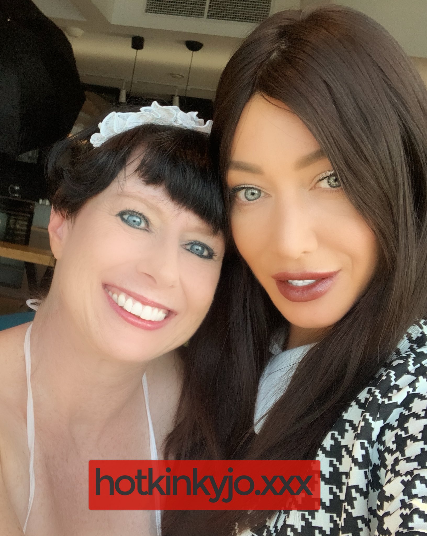 TW Pornstars - Hotkinkyjo.Xxx. Twitter. Having fun with my baby