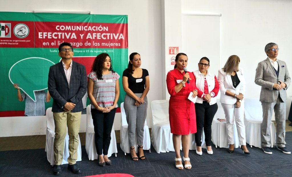 ChiapasOnmpri's tweet photo. Inauguración del taller "Comunicación efectiva y afectiva en el liderazgo de las mujeres" 
Ponente Armando Quiñones https://t.co/paWHJHMXIy