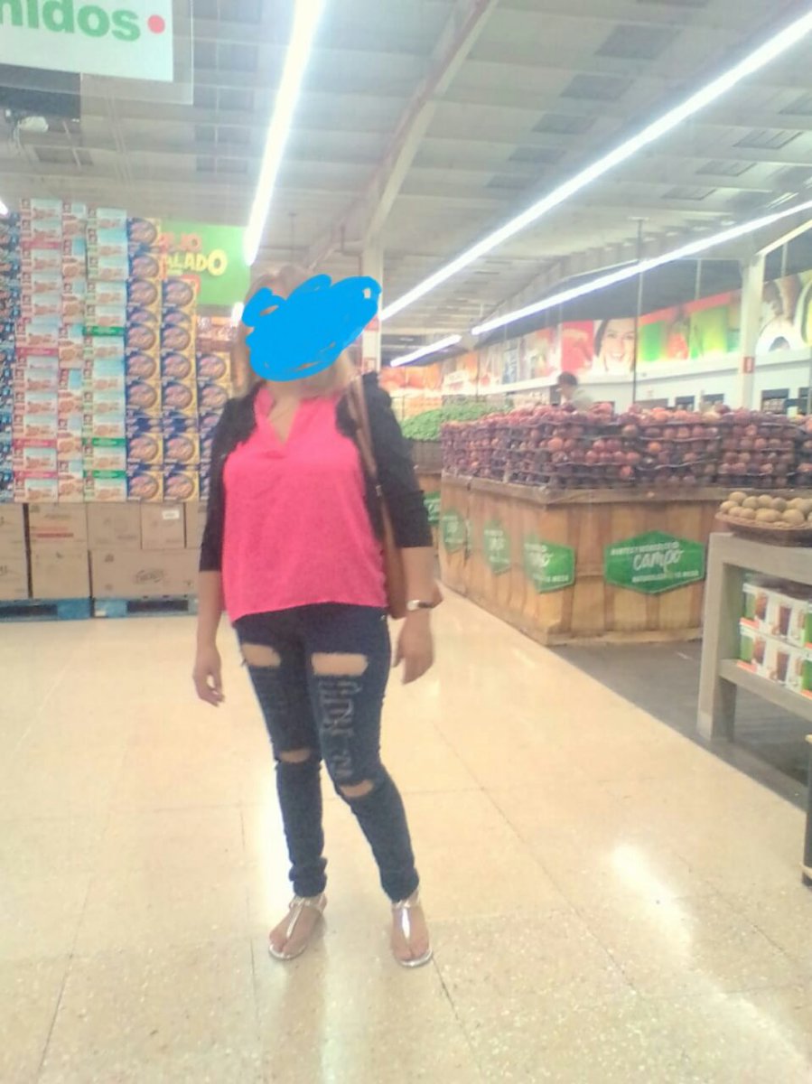 MyInfo65452803's tweet photo. De putita con mi amante comprando cosas para llevarle Ami marido jiji https://t.co/mnDIcqoeL8