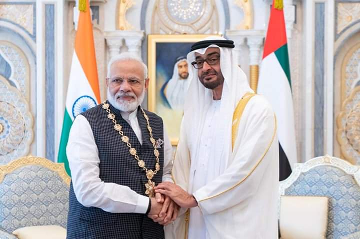 SirJadeja's tweet photo. Pakistanis are trending #ShameOnUAE for awarding PM Modi with the highest civilian award 'Order of Zayed'. 

If you are really so unhappy why don't you return the $6.2 billion you beggars received from UAE? https://t.co/iLucGcR8mo
