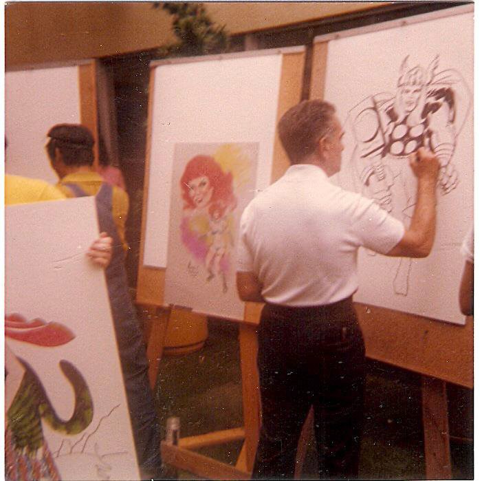 RT @Fotosdecomics: SDCC. Jack Kirby finishing the Mighty Thor. To his left Alfredo Alcala draws Red Sonja. https://t.co/PCKv2h97Yk